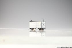 pmt 54206 - H0e G&uuml;terwagen, gedeckt, kurz, K....