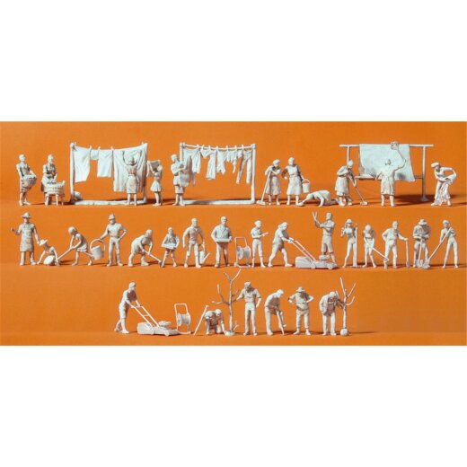 Preiser 16361 - Bei der Haus-und Gartenarbeit. 33 unbemalte Miniaturfiguren
