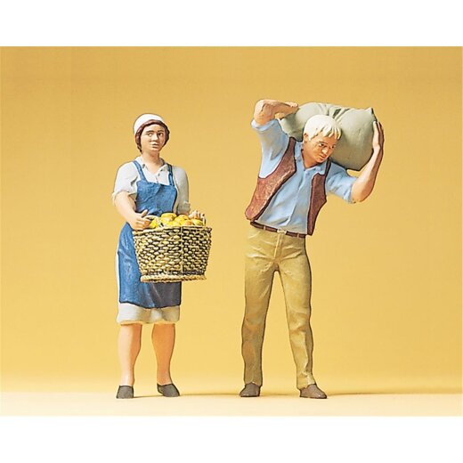 Preiser 45072 - B&auml;uerin mit Korb, Bauer mit Sack