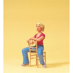 Preiser 45508 - Junge Frau, sitzend. Stuhl