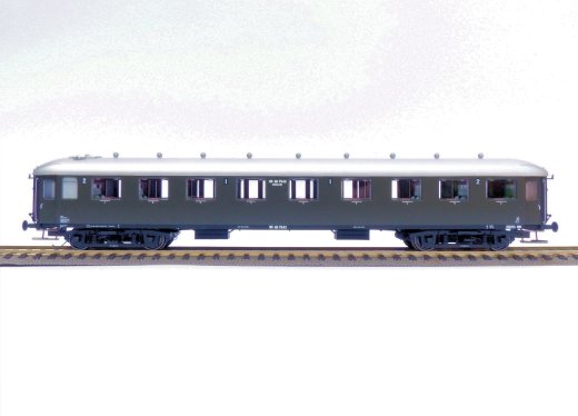 Exact-Train EX10021 - H0 NS AB7542 oliv gr&uuml;n, silbernes Dach. Hohes Klassenbord