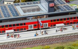 Faller 120202 - H0 Moderner Bahnsteig mit Zubeh&ouml;r