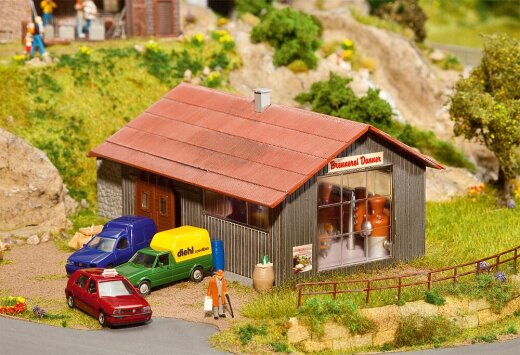 Faller 130194 - H0 Brennerei mit Zubeh&ouml;r