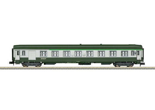 Minitrix T18463 - Schnellzugwagen B7D SNCF