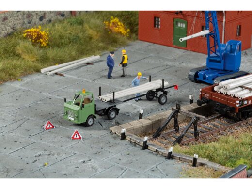 Auhagen 41677 - H0 Multicar M22 mit Nachl&auml;ufer