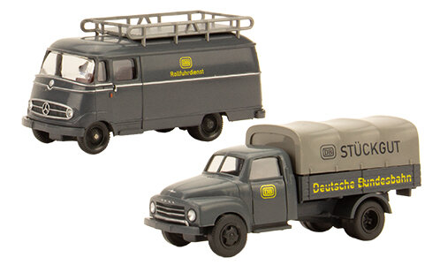 Brekina PMS 251264 - H0 Set Edition Deutsche Bundesbahn Nr. 4 MB L 319 und Opel Blitz Rollfuhrdienst / St&uuml;ckgut