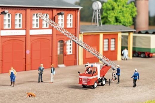 Auhagen 41686 - H0 Multicar M22 Feuerwehr Drehleiter