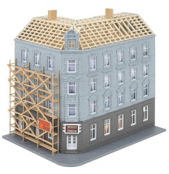 Faller 232166 - N Stadteckhaus im Umbau