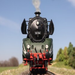 M&auml;rklin 39029 - H0 Dampflokomotive Baureihe 18.3