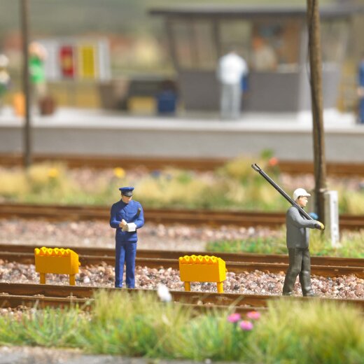 Busch 8875 -   TT    Action Set: Rangierer &amp; Wagenmeister, Epoche 3-4