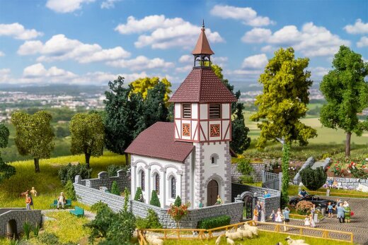 Faller 130679 - H0 Dorfkirche mit Kirchhof