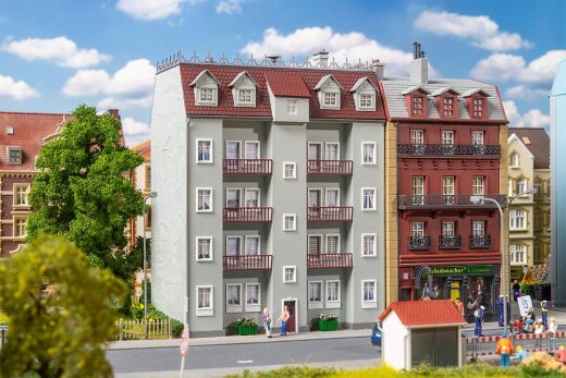 Faller 130751 - H0 Wohnhaus Pritzwalk