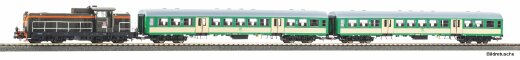 Piko 57034 - S-Set Diesellok SP42 + zwei Nahverkehrswg. PKP V A-Gleis &amp; B