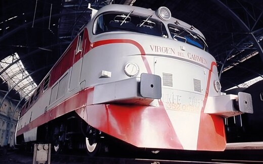 Arnold HN2672D - N RENFE, Diesellokomotive 2005T &bdquo;Virgen del Carmen&ldquo;, in Ursprungslackierung, mit Multiprotokoll-Digitaldecoder