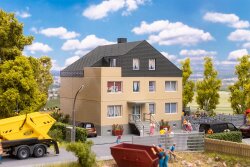 Faller  130755 - H0 Mehrfamilienhaus
