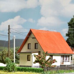 Busch 1754 - Freileitung 3 Holzmasten H0