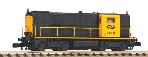 Piko 40424 - N-Diesellok Rh 2400 grau/gelb 3. Spitzenlicht NS IV + DSS Next18