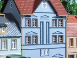 Auhagen 48650 - H0/TT Sprossenfenster, T&uuml;ren