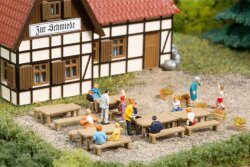 Auhagen 44650 - N B&auml;nke, Tische