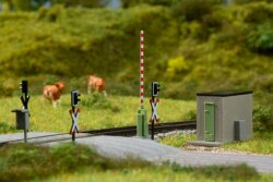 Auhagen 44649 - N Bahn&uuml;bergang - Halbschranke