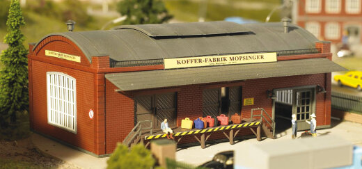Piko 61833 - Koffer-Fabrik Mopsinger