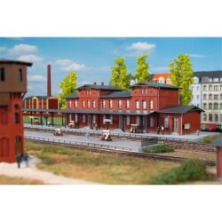 Auhagen 14485 - N Bahnhof Neupreu&szlig;en