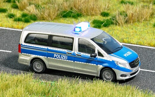 Busch 5597 - H0      Mercedes V-Klasse &raquo;Polizei&laquo;