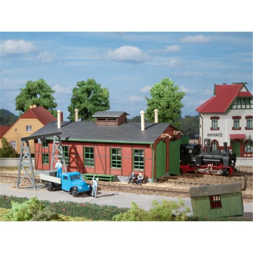 Auhagen 11355 - H0 Lokschuppen f&uuml;r Schmalspurba